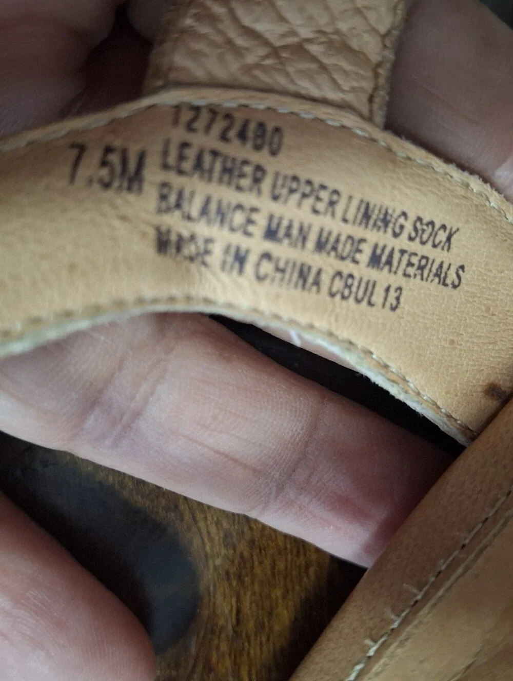 Sofft Women's Tan Leather Wedge Sandals Size 7.5.